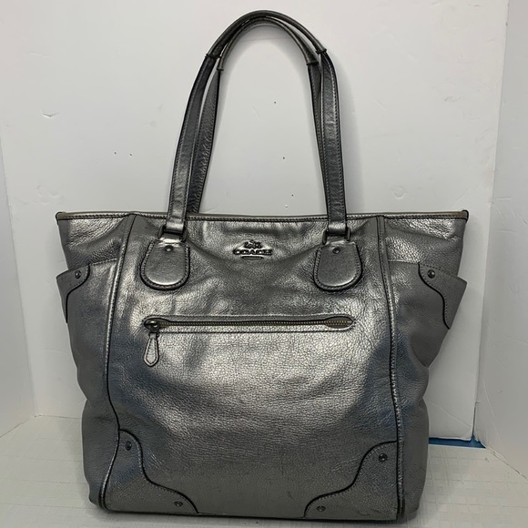 MICKIE TOTE IN GRAIN LEATHER (COACH F34039)
ANTIQUE NICKEL/SILVER - Picture 1 of 9